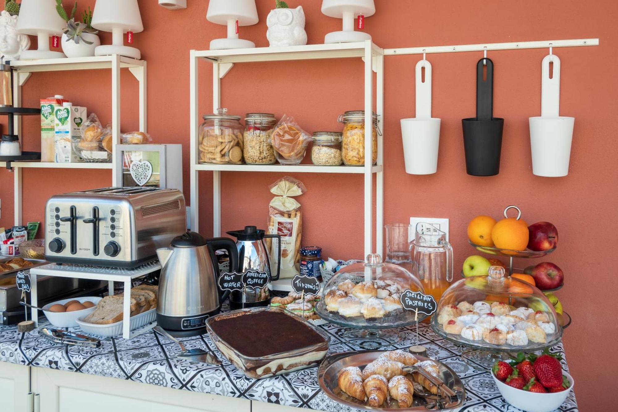 Bed and Breakfast Ciccio R&B di Rosaria Profeta Palermo Esterno foto
