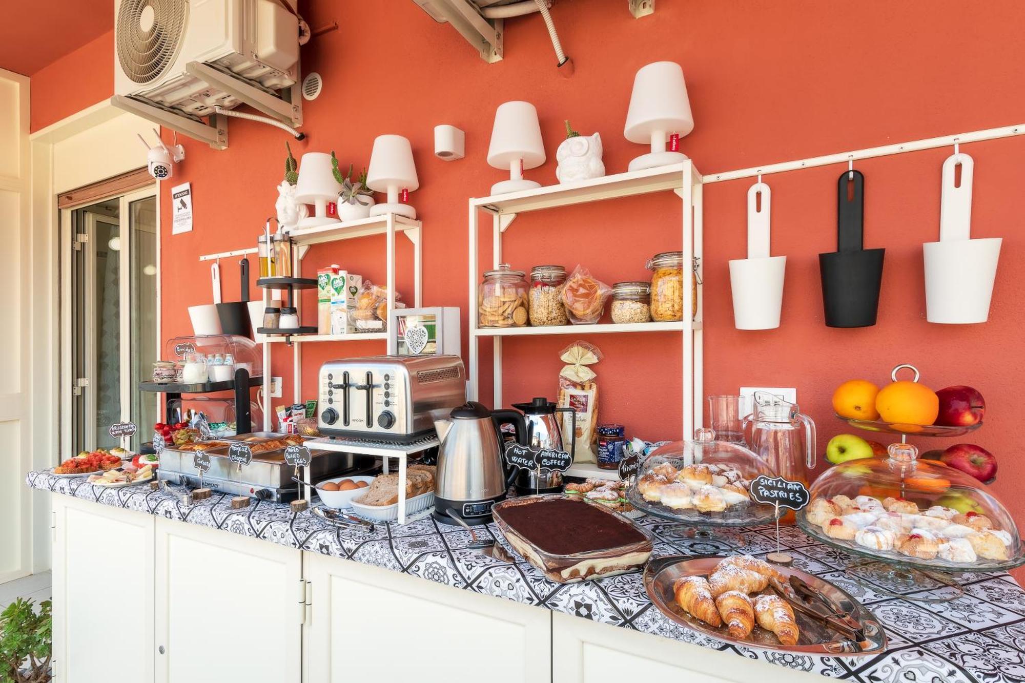 Bed and Breakfast Ciccio R&B di Rosaria Profeta Palermo Esterno foto