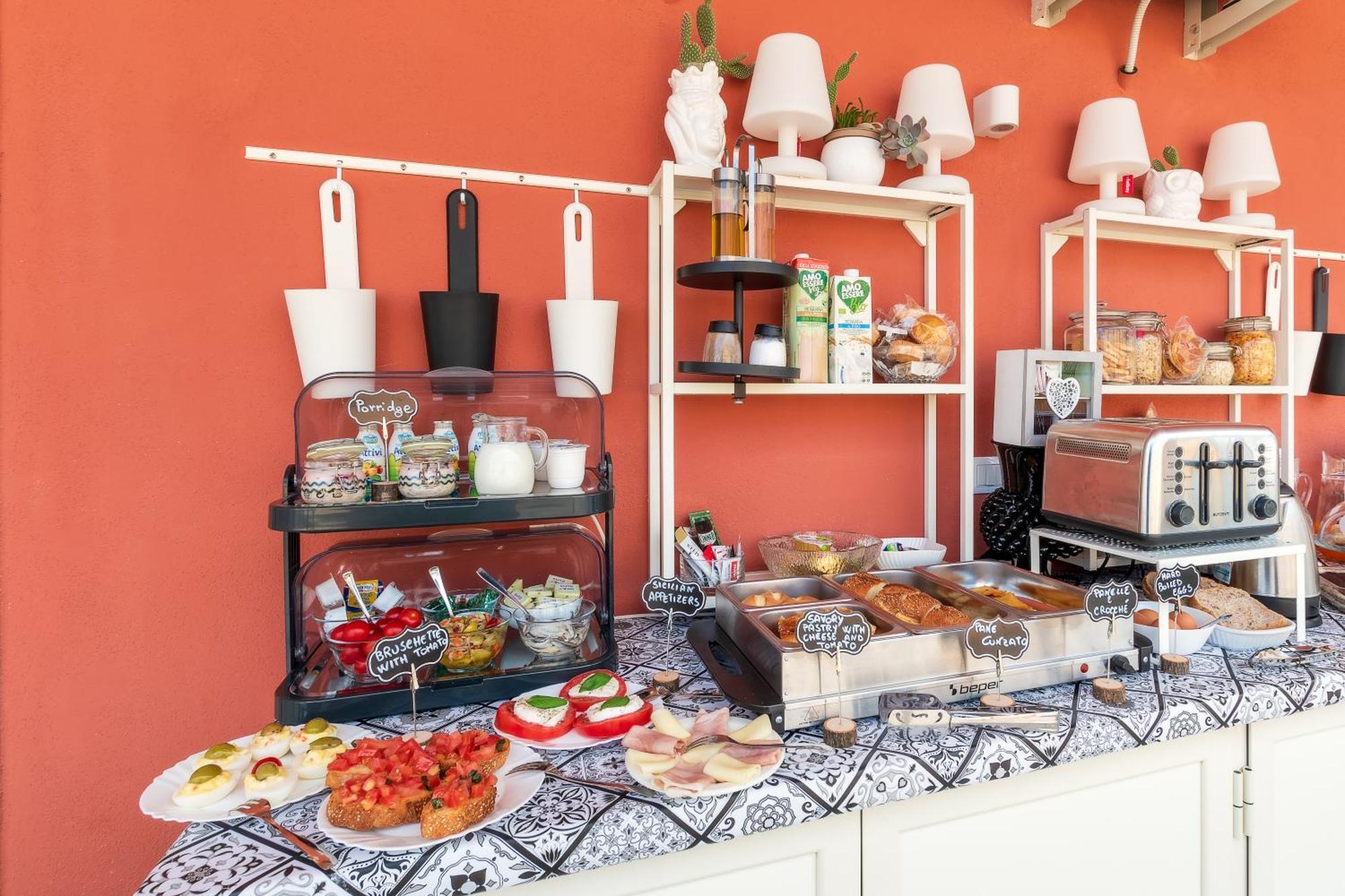 Bed and Breakfast Ciccio R&B di Rosaria Profeta Palermo Esterno foto